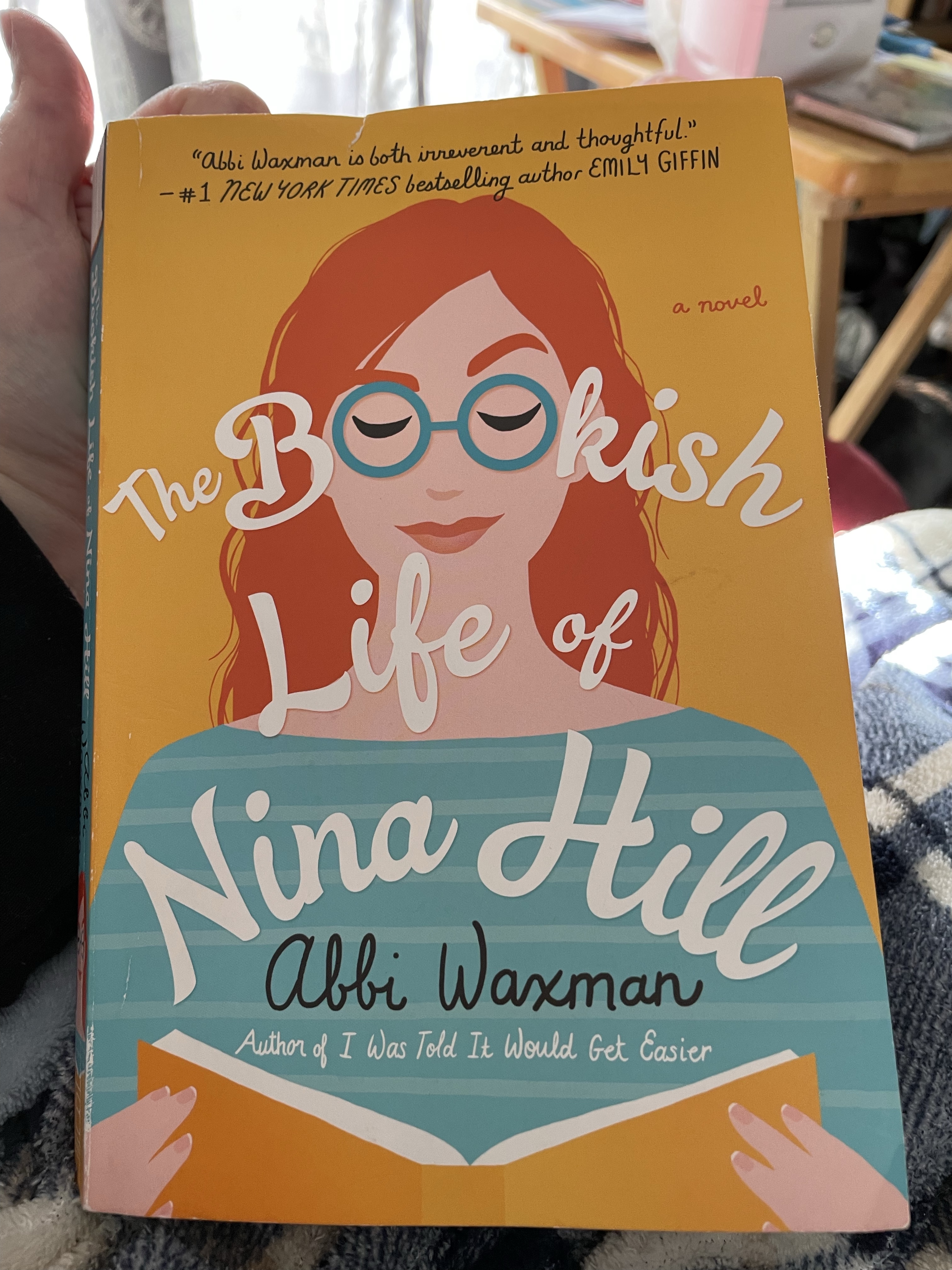 Review The Bookish Life of Nina Hill by Abbi Waxman